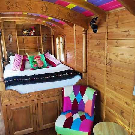 サントマリー・ド・ラメール Logis Le Nid Du Pont De Gauアパートホテル 部屋 写真