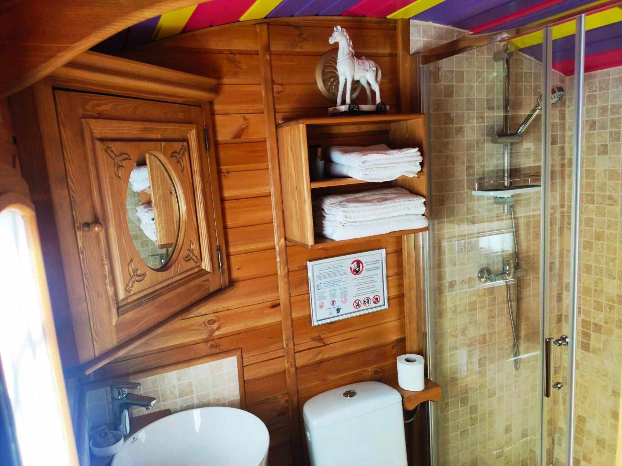 サントマリー・ド・ラメール Logis Le Nid Du Pont De Gauアパートホテル 部屋 写真